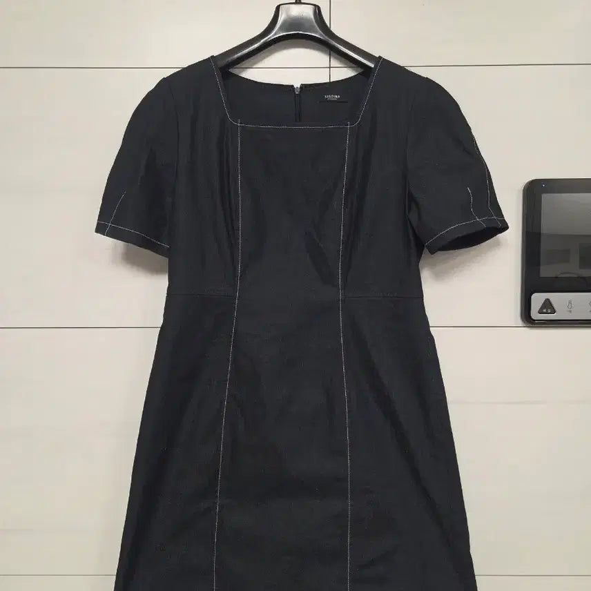 [BUNJANG] Black Square Neck Mini Dress / 블랙 스퀘어넥 원피스