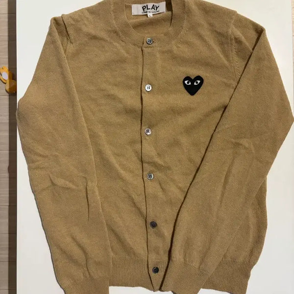 [BUNJANG] Comme des Garçons Play Heart Logo Cardigan Beige / 꼼데가르송 플레이 하트 로고 가디건 베이지 새상품