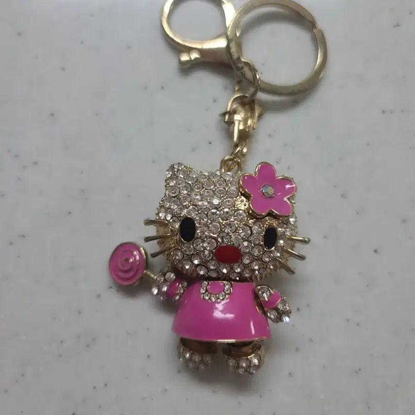 [BUNJANG] Hello Kitty Cubic Moving Doll Keychain Pink / 헬로키티 키링 큐빅 핑크