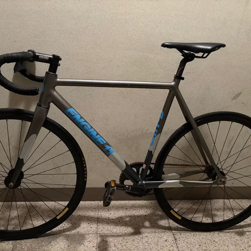 [BUNJANG] Engine Crit-D11 Gunmetal L Size / 엔진 크릿디11 건메탈 급처