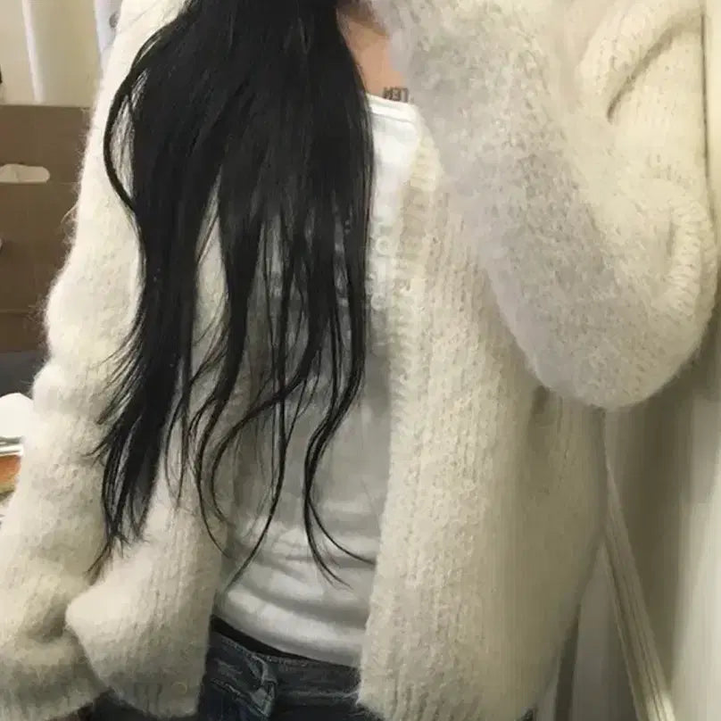 [BUNJANG] Any One More Fleet Round Button Cardigan Ivory / 에이블리 애니원모어 플릿 라운드 버튼 가디건 아이보리