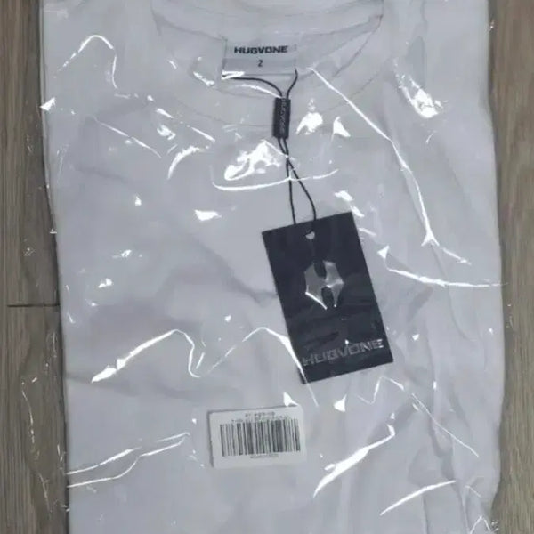 [BUNJANG] Hugbon Muscle Fit T-shirt, White, Size L, Sealed / 미개봉)허그본 머슬핏 반팔 L 새상품