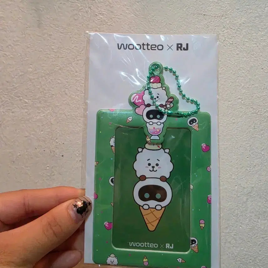 [BUNJANG] BTS Jin WOOZOO RJ Photocard Holder Keychain / 방탄 진 우떠 알제이RJ 포토카드홀더 키링