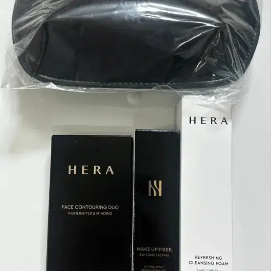 [BUNJANG] Hera Contouring Duo + Makeup Fixer + Cleansing Foam + Pouch Set / 헤라 컨투어링듀오+메이크업 픽서+클렌징폼+파우치 세트