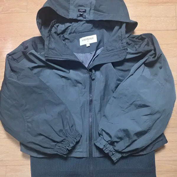 [BUNJANG] Chevy & Nune 100 Windbreaker Jumper Khaki / 쉐비늉 100 바람막이 점퍼 카키색