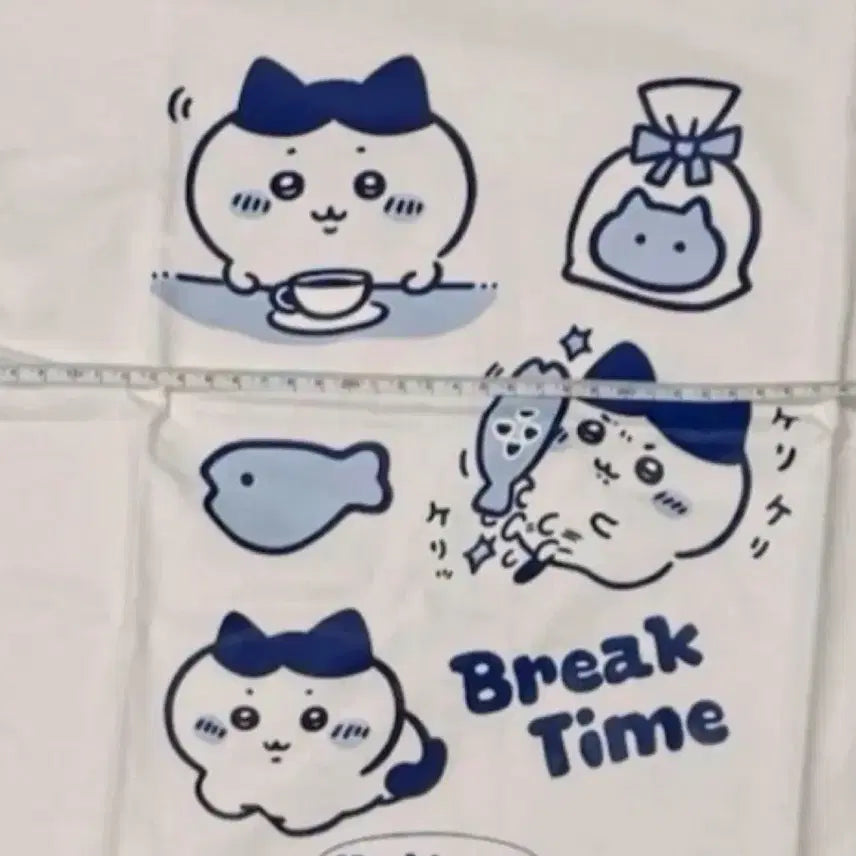[BUNJANG] Chiikawa Hachi Short Sleeve T-Shirt Cotton (L) / 치이카와 하치 반팔 티셔츠 면(L)