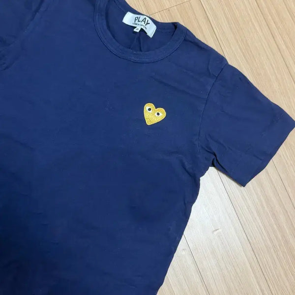[BUNJANG] Comme des Garçons PLAY Navy Short Sleeve T-Shirt Women's / 꼼데 플레이 반팔 네이비 여성
