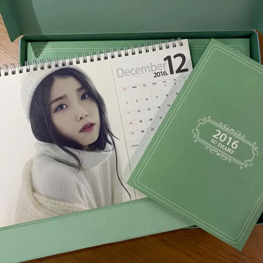 [BUNJANG] IU 2016 Season's Greetings Diary/Calendar/Photopostcard Set / 아이유 2016 시그 IU 시그
