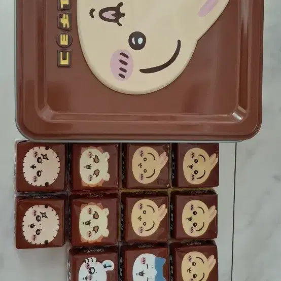 [BUNJANG] Chiikawa Tirol Choco Tin Case / 티롤 초코캔 우사기 1개!!!!!!!!!