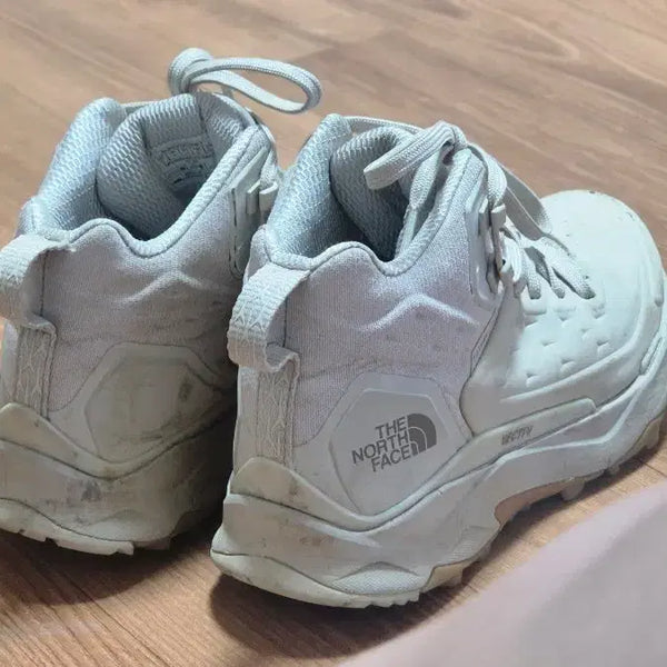 [BUNJANG] The North Face Vectiv Exploring Women's Hiking Shoes - 230 Size / 노스페이스 벡티브 익스플로링 - 230 Size
