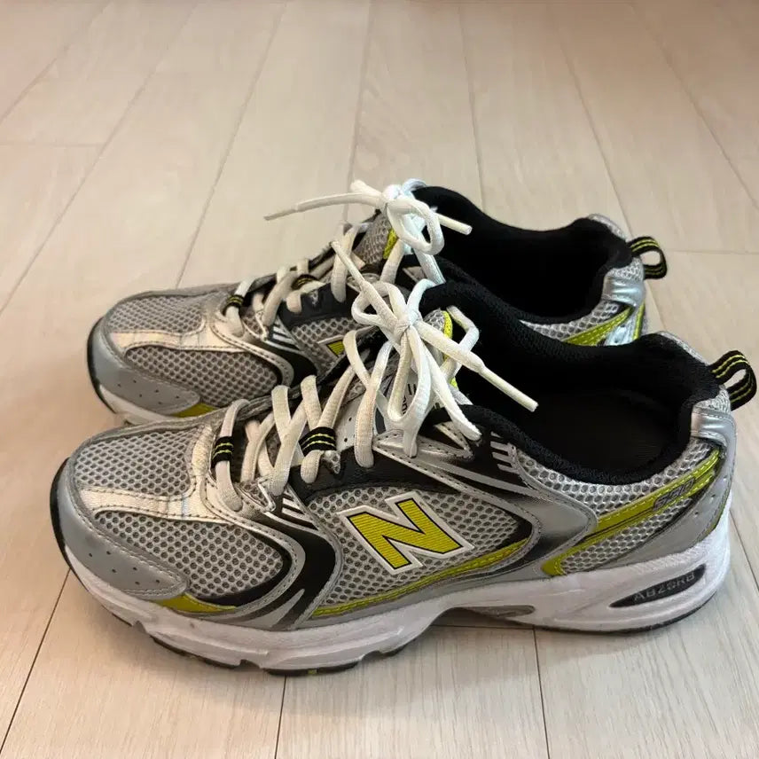 [BUNJANG] New Balance 540 Sneakers 235 Size / 뉴발란스 운동화 540/235