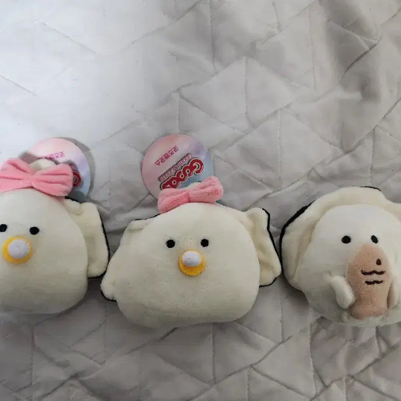 [BUNJANG] Baby Oyster Plush Keychain Set (3 pcs) / 아기 굴인형 키링 택달린 새상품 3종
