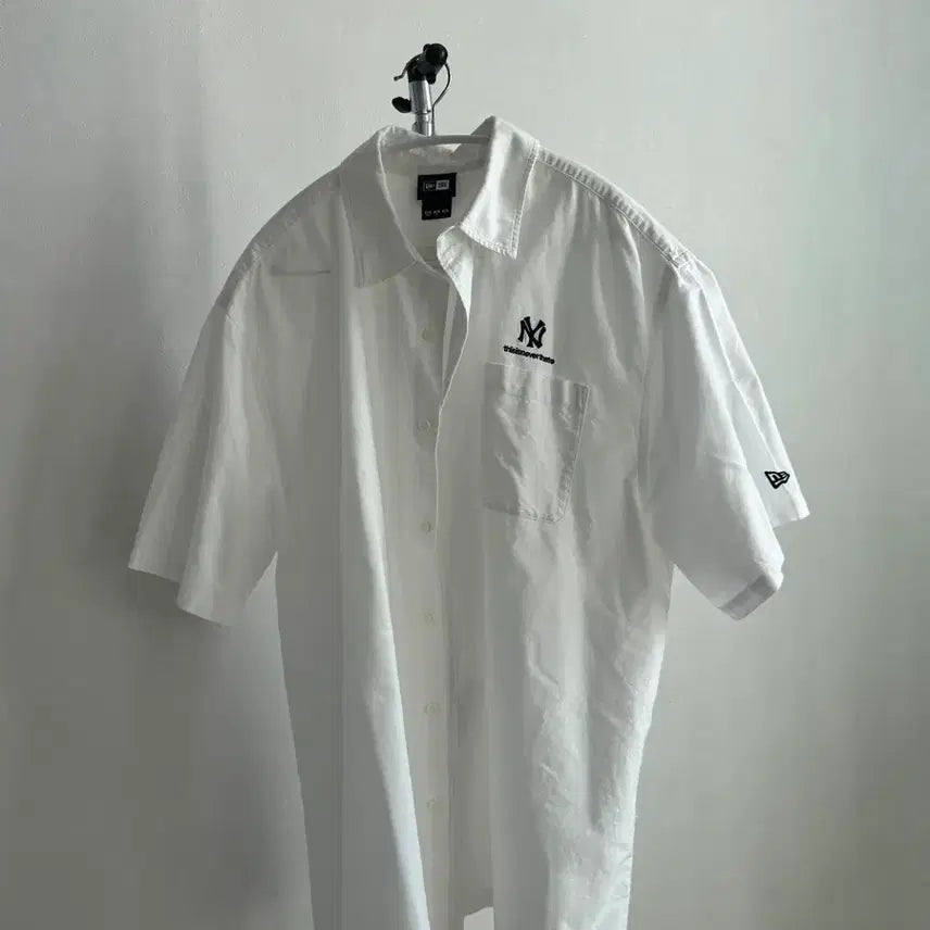 [BUNJANG] thisisneverthat x New Era Half Sleeve Shirt XL / 디스이즈네버댓x뉴에라 하프셔츠(XL)