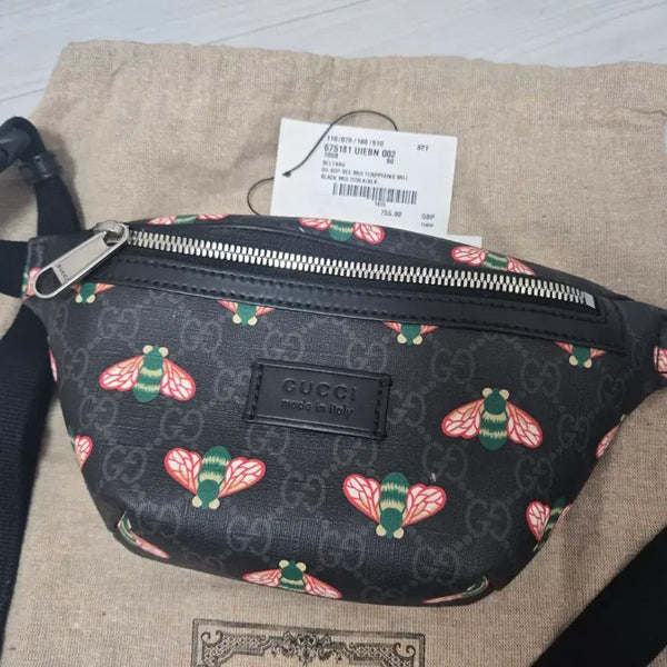 [BUNJANG] Gucci Bee Pattern Hip Sack Black Belt Bag / 구찌 꿀벌 패턴 힙색 블랙 벨트백 정품
