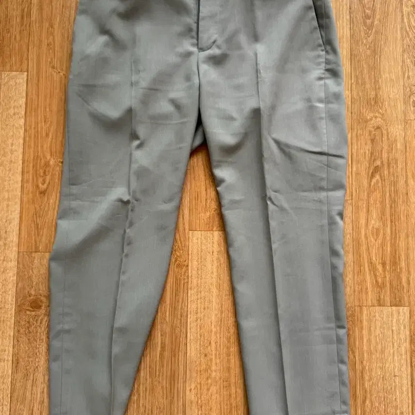 [BUNJANG] The Knit Company Cooling Tapered Fit Slacks Light Khaki / 더니트컴퍼니 쿨링 슬랙스 테이퍼드핏 라이트카키 48