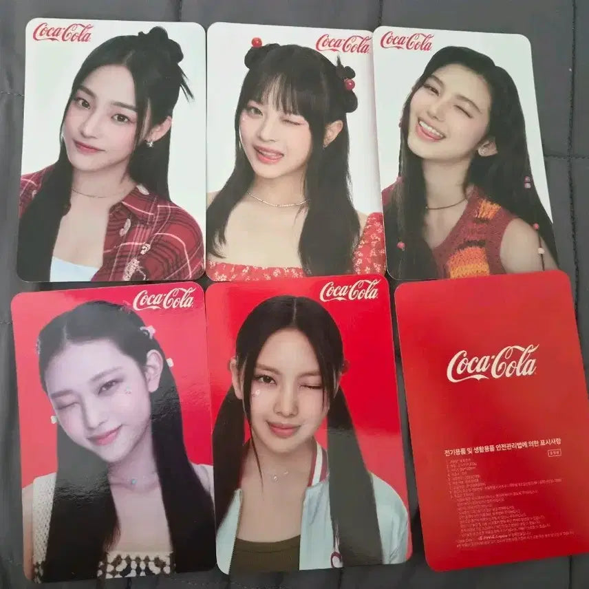 [BUNJANG] NewJeans Coca-Cola Photocard & Postcard Set (5 Types) / 뉴진스 코카콜라 포토카드 엽서 5종 세트 콜라보