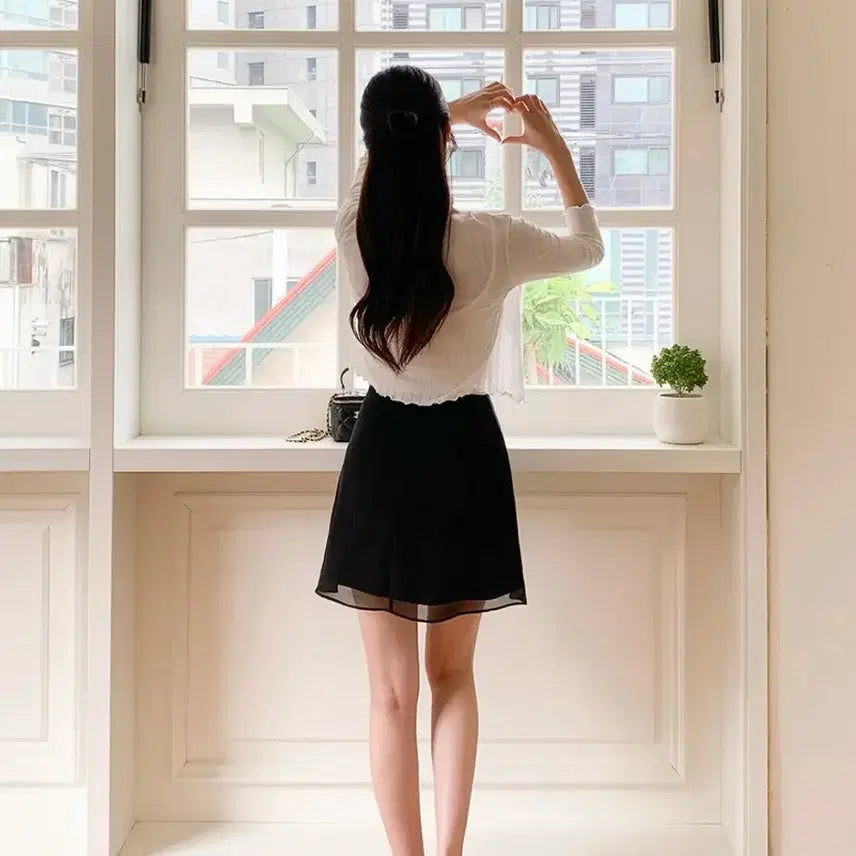[BUNJANG] Lissomday Sophia Chiffon Mini Skirt Black / 리썸데이 소피아 쉬폰 미니스커트, 블랙