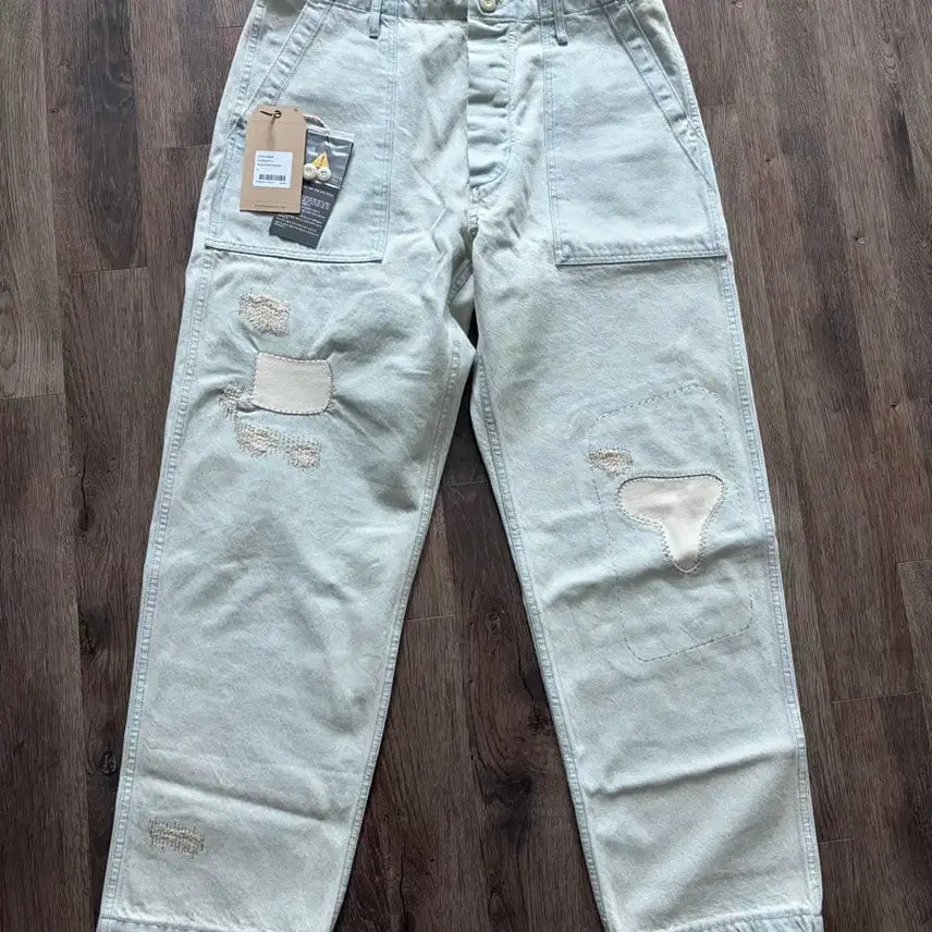 [BUNJANG] Eastlogue 26SS Bleached Indigo Damaged Fatigue Pants / 급처가격)26ss 이스트로그 데미지 퍼티그 팬츠 블리치드인디고
