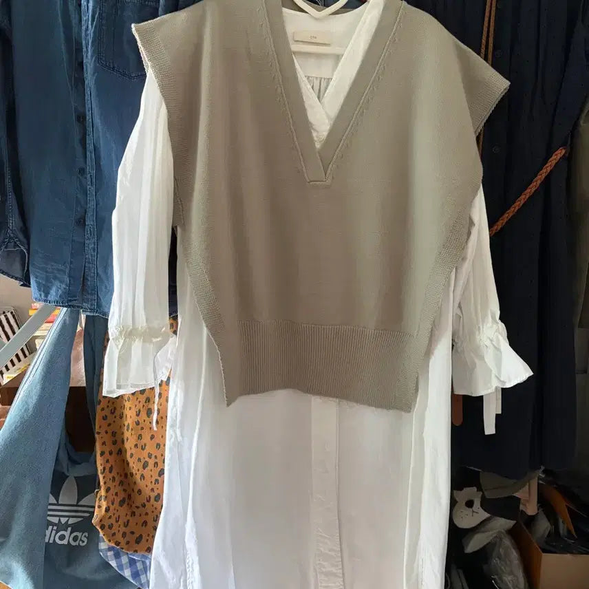 [BUNJANG] ORR White Shirt Dress and Poncho Knit Vest Set / 일괄 ORR 화이트 셔츠 원피스  + 판초 니트 조끼 세트