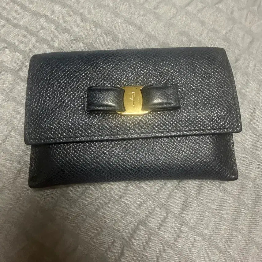 [BUNJANG] Salvatore Ferragamo Ribbon Flap Card Holder / 살바토레페라가모 리본 플랩 카드지갑