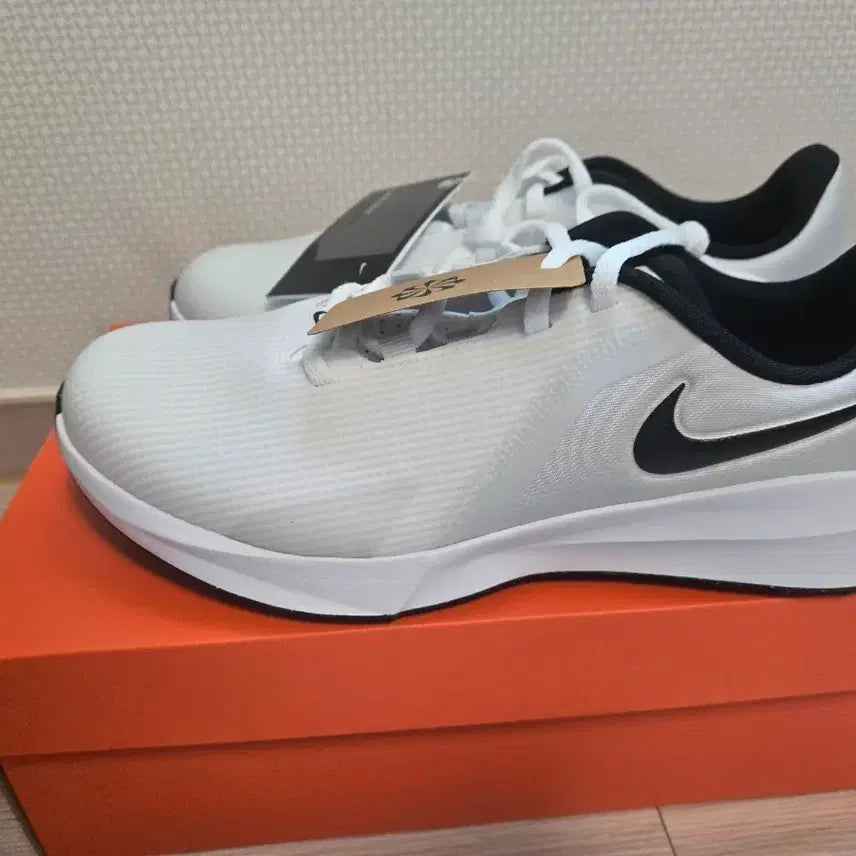 [BUNJANG] Nike Spikeless Golf Shoes / 나이키 스파이크리스 골프화 새제품