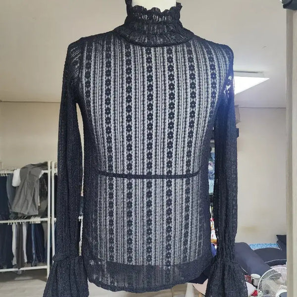 [BUNJANG] Black Lace See-Through Long-Sleeve T-Shirt / 블랙 레이스 시스루  티