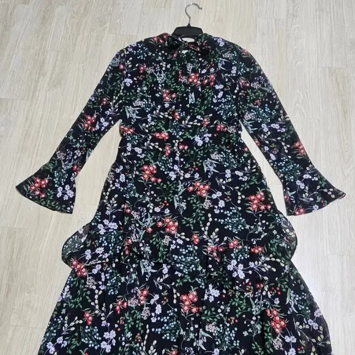[BUNJANG] Juke Flower Pattern Long Dress / 쥬크 플라워 패턴 롱 원피스(새상품)