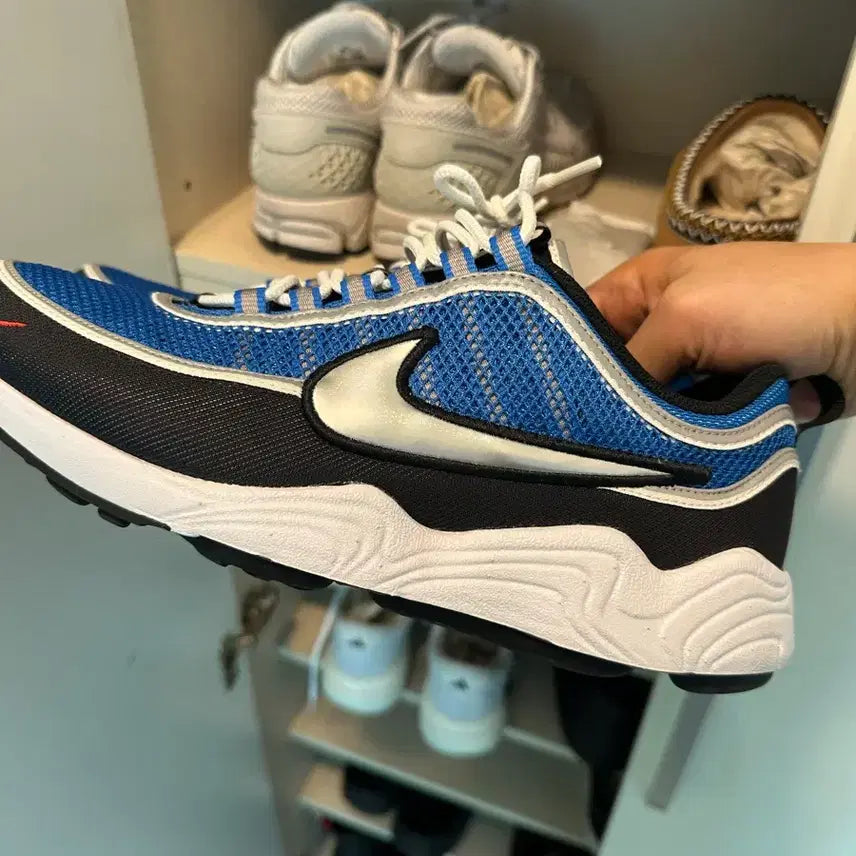 [BUNJANG] Nike Air Zoom Spiridon 'Black & Signal Blue' Sneakers / 나이키 에어 줌 스피리돈 블랙 앤 시그널 블루 280