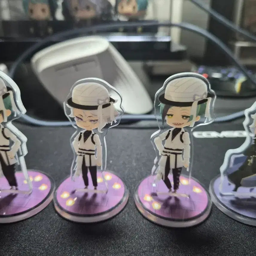 [BUNJANG] Twisted Wonderland Octavinelle SD Acrylic Stand Bundle Set / 트위스테 옥타비넬 sd 아크릴 스탠드 일괄