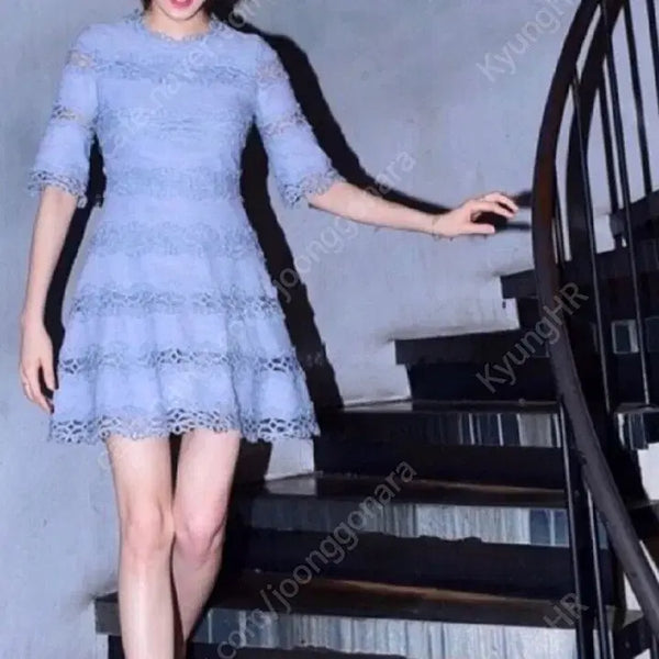 [BUNJANG] DEWL Lee Sung-kyung Short-Sleeve Lace Dress Sky Blue Size 66 (Fits 55) / 듀엘 이성경 원피스 하늘색 레이스원피스