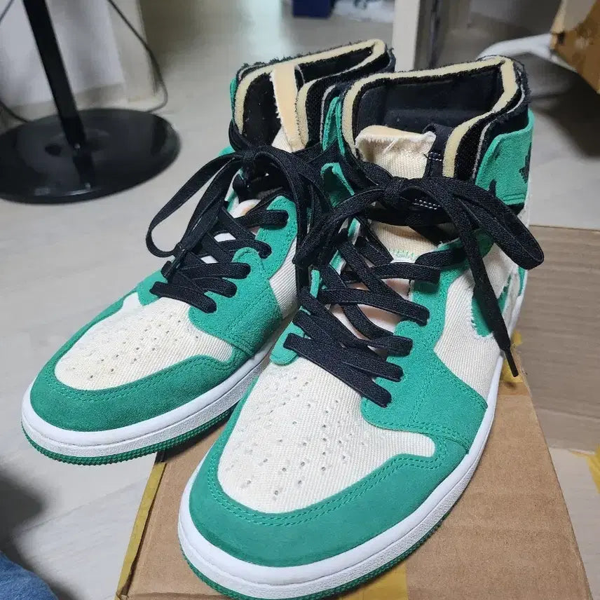 [BUNJANG] Jordan 1 Zoom Air Comfort "Stadium Green" / [오늘만 4.2 내일부터 5]조던 1 줌 에어 컴포트 스타디움 그린