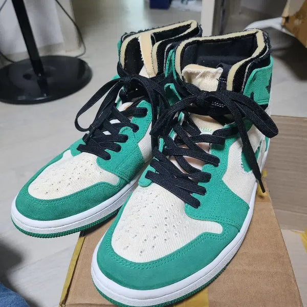 [BUNJANG] Jordan 1 Zoom Air Comfort "Stadium Green" / [오늘만 4.2 내일부터 5]조던 1 줌 에어 컴포트 스타디움 그린