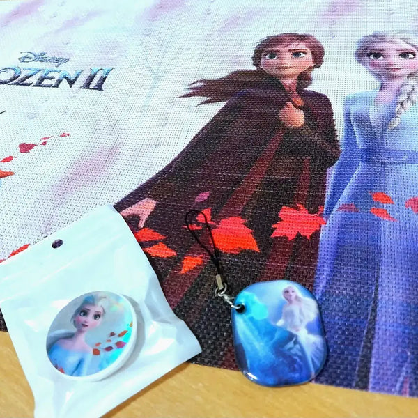 [BUNJANG] Frozen 2 Desk Pad, Grip Talk, and Keychain Set / 겨울왕국(Frozen) 2 책상 패드 + 그립톡 + 키링