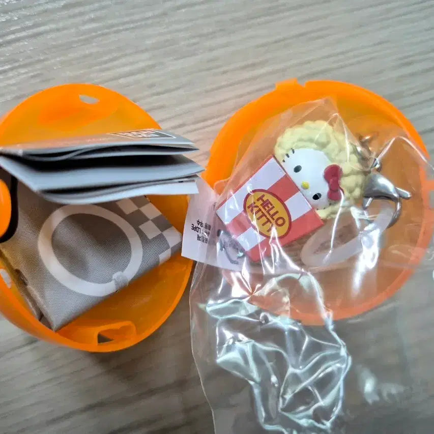 [BUNJANG] Hello Kitty Popcorn Mini Figure / 헬로키티 팝콘 메지루시