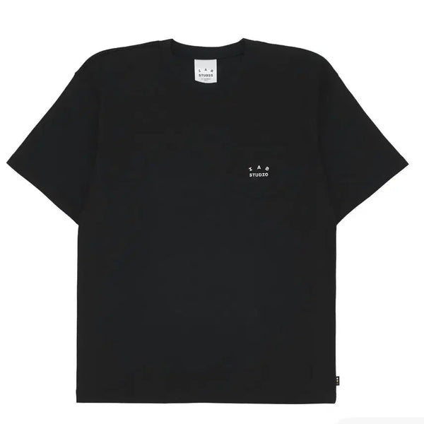 [BUNJANG] IAB Studio Black Embroidered T-Shirt XL / 아이앱 신상 반팔 블랙 자수 XL 사이즈 팔아요.