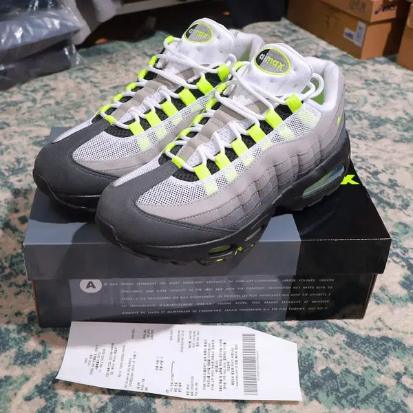 [BUNJANG] Nike Air Max 95 Neon Big Bubble Sneakers / NIKE 나이키 에어 맥스 95 네온 2026 빅 버블 260