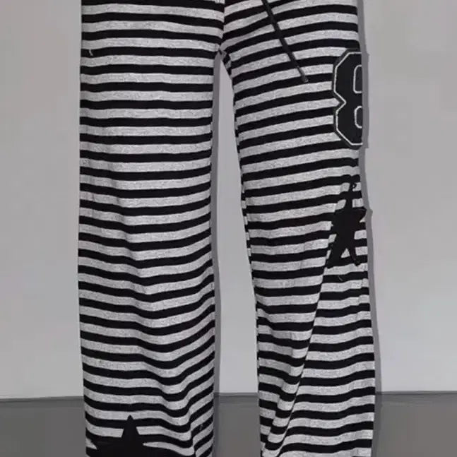 [BUNJANG] Y2K Stripe Low-Rise Training Pants / 로우라이즈 y2k 스트라이프 트레이닝 팬츠