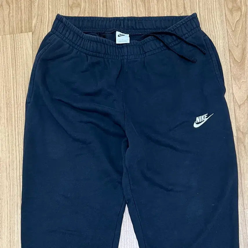 [BUNJANG] Nike Swoosh Training Pants Black / 나이키 스우시 트레이닝 바지 블랙