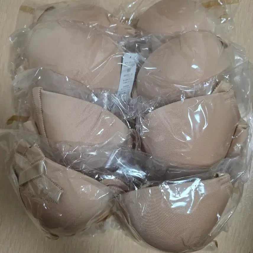 [BUNJANG] SOLVE Skin Tone Bra (80C) - Set of 4 / 솔브 스킨색 브라 80C 4개