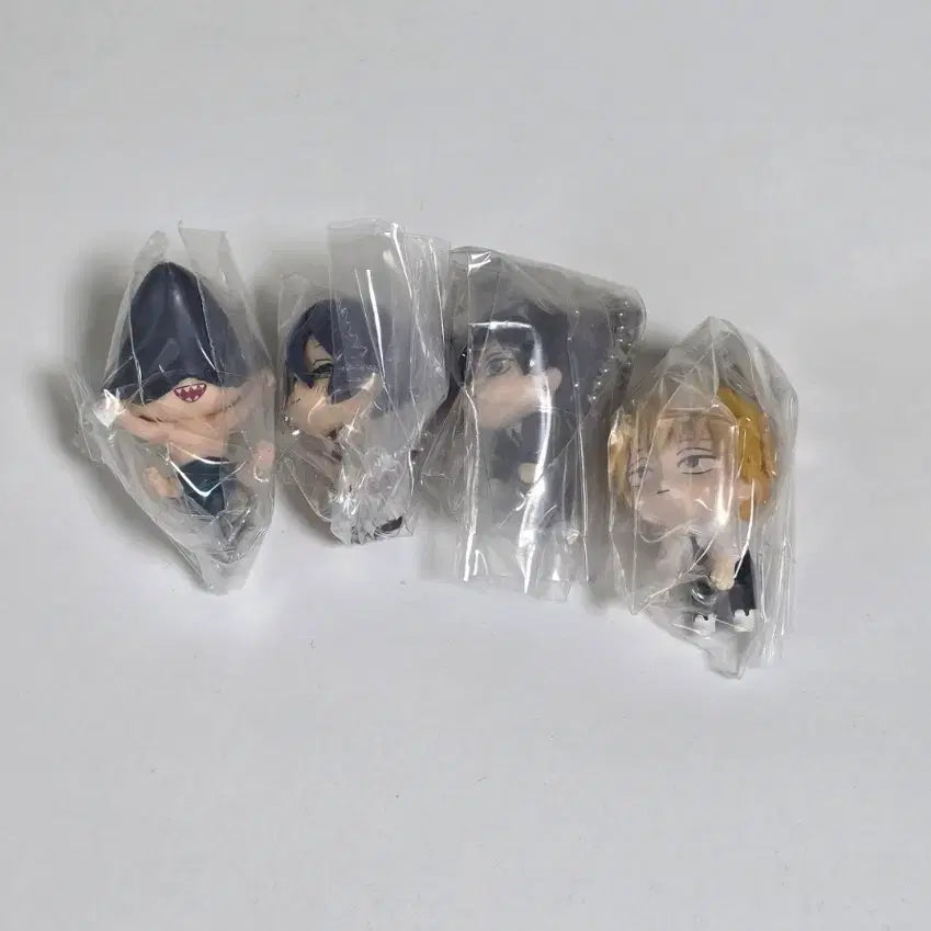 [BUNJANG] Chainsaw Man Dangling Gacha Set 4 Types Bundle / 체인소맨 대롱 가챠 4종 일괄 대롱대롱 1탄 아키 레제 덴지 빔