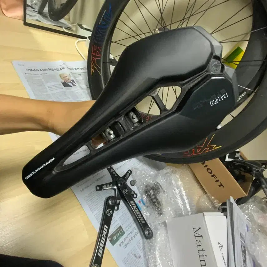 [BUNJANG] Shimano Pro Stealth New Model Saddle / 시마노 프로 스텔스 신형 안장 로드