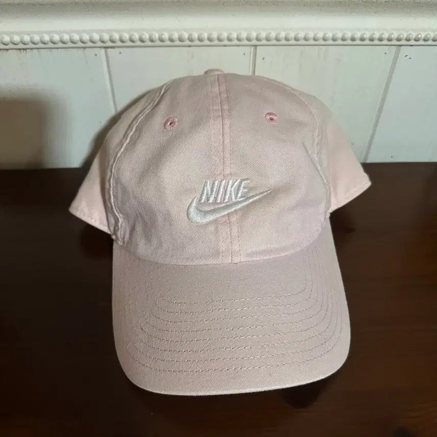 [BUNJANG] Nike Strawberry Milk Hat / 나이키 딸기우유 모자