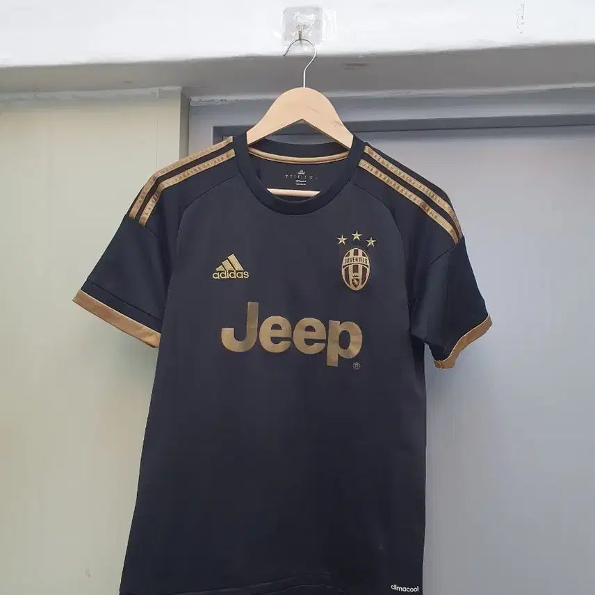 [BUNJANG] Adidas Juventus 15-16 Short Sleeve Jersey - Size S / 아디다스 유벤투스 15-16 반팔 유니폼 S