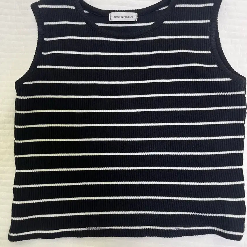 [BUNJANG] Autumn Sleeveless Ribbed Tank Top / 어텀 슬리브리스 골지 나시