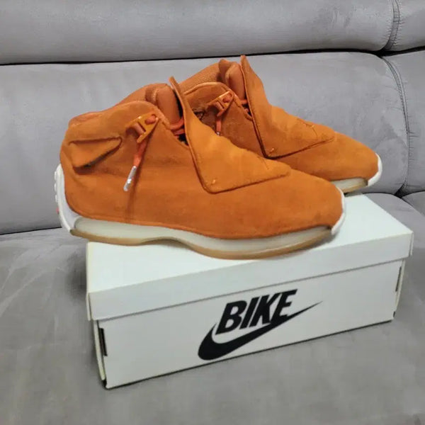 [BUNJANG] Nike Air Jordan 18 Retro Campfire Orange / 나이키 에어조던 18 레트로 캠프파이어 오렌지 270 / 265,260)