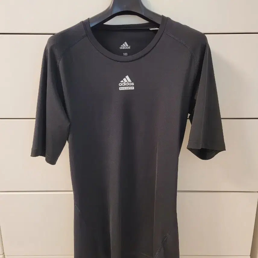 [BUNJANG] Adidas Techfit 100 Top / 아디다스 테크핏 100