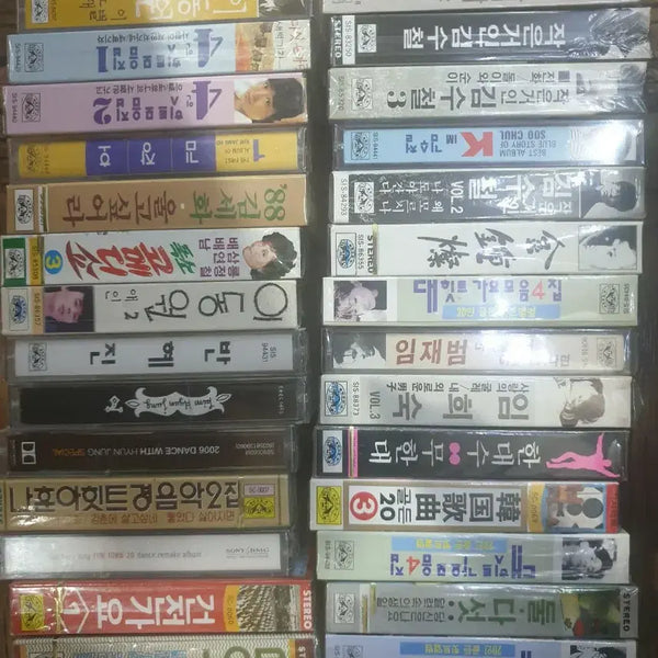 [BUNJANG] 30 pcs Assorted Sealed Cassette Tapes / 다향한 미개봉 카세트 테이프 30개