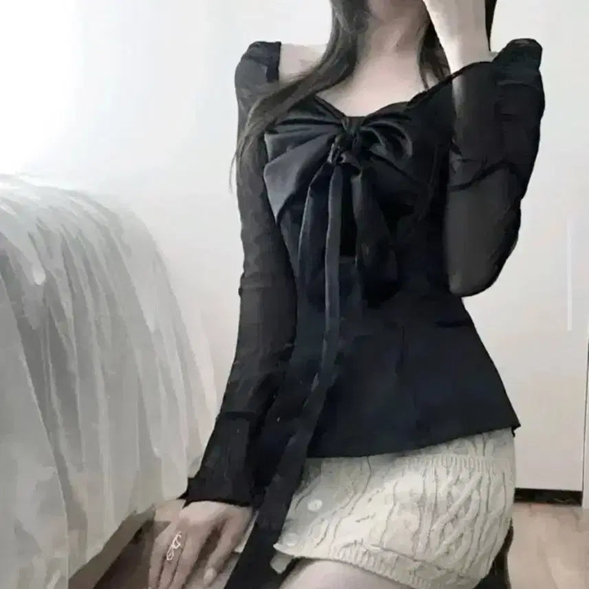 [BUNJANG] Hilda Gohee Silky Swan Blouse Black / 힐다 고희 실키스완블라우스 블랙