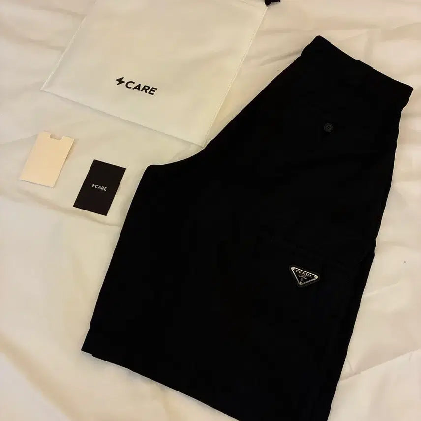 [BUNJANG] Prada Re-Nylon Bermuda Shorts Size 44 / 프라다 리나일론 버뮤다 팬츠 44사이즈