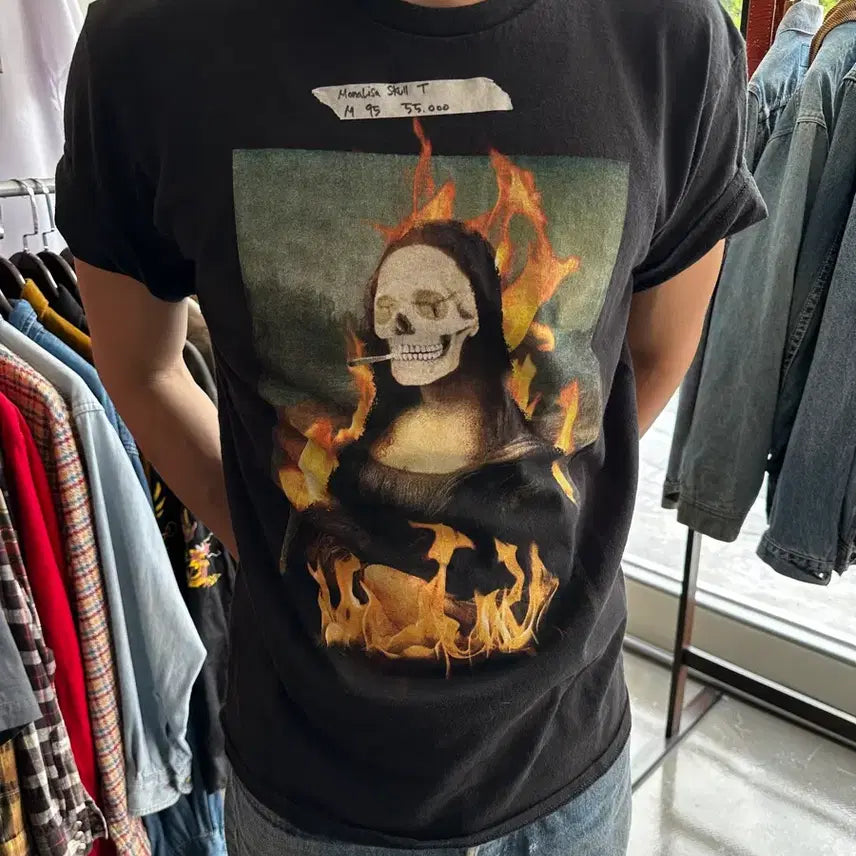 [BUNJANG] Mona Lisa Skull Graphic T-Shirt / Mona Lisa Skull Graphic T-Shirt